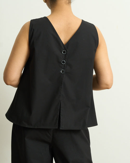Black Sleeveless A-Line Top