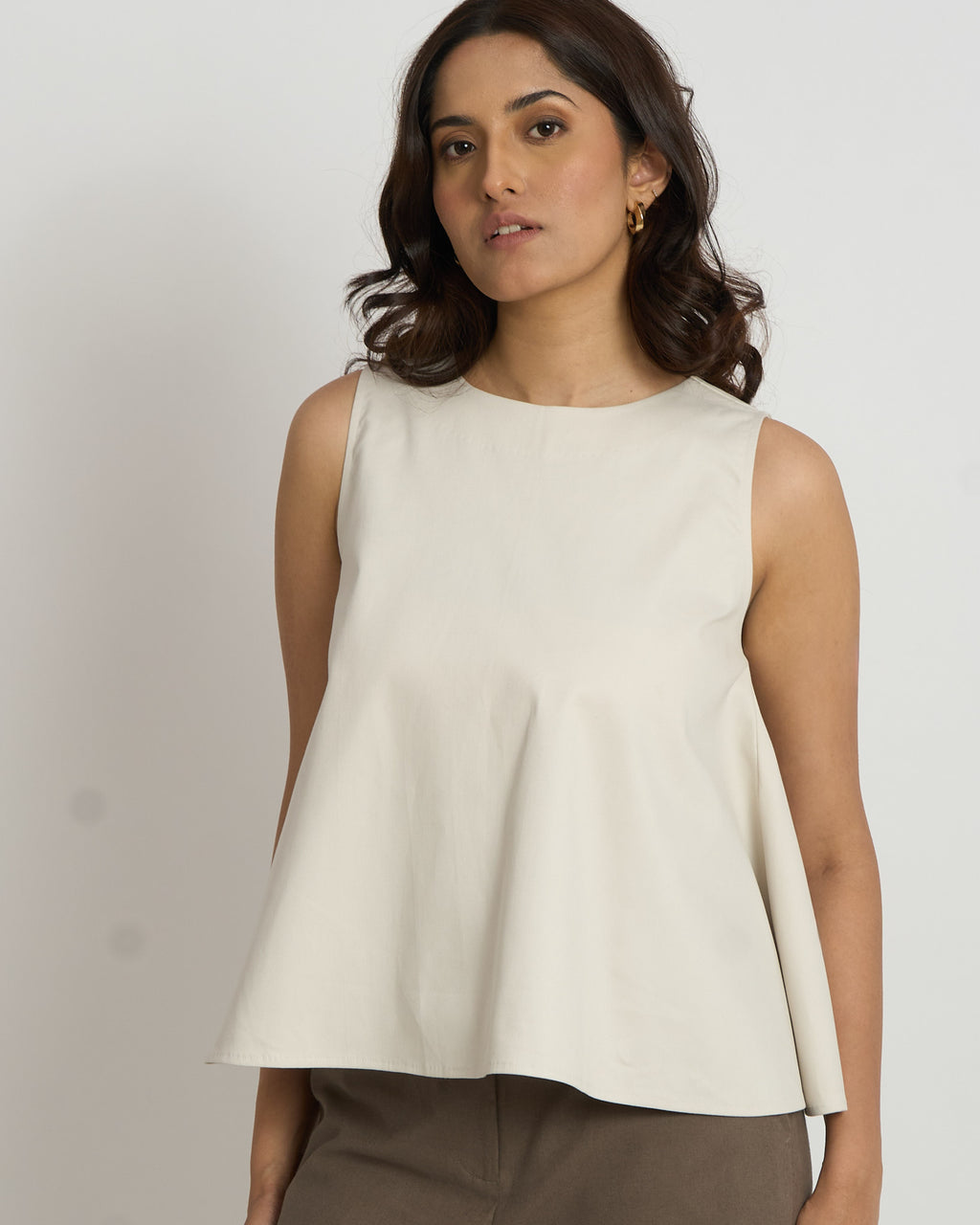The back button top in Cream | 100% Cotton
